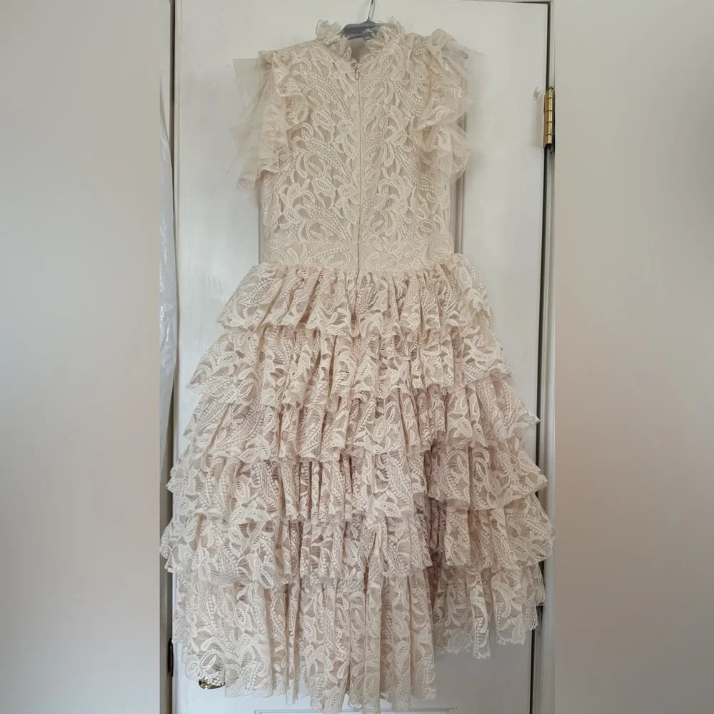 Joyfolie Ivory Lace Petticoat with Ruffle Neckline